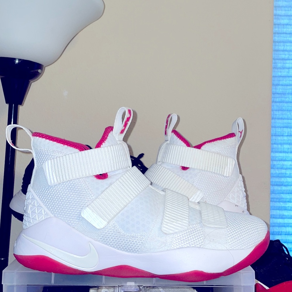 Lebron soldier 11 XI KAY YOW